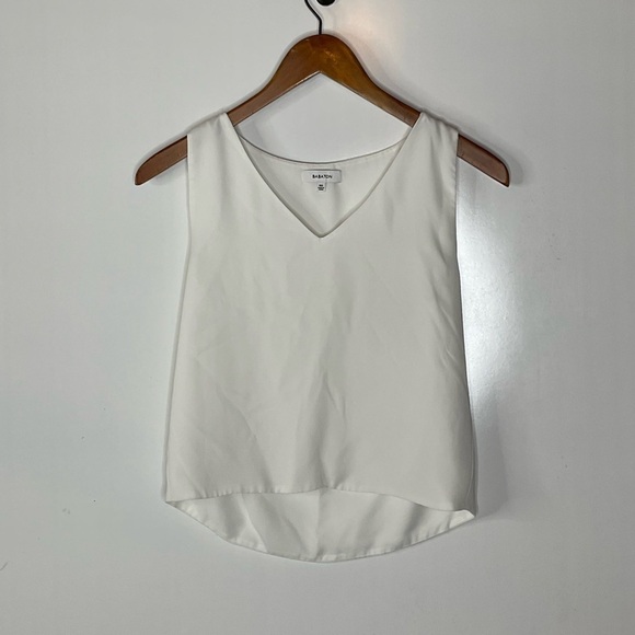 Babaton White Loose Fit V Neck Tank Top Size XXS - Picture 2 of 7